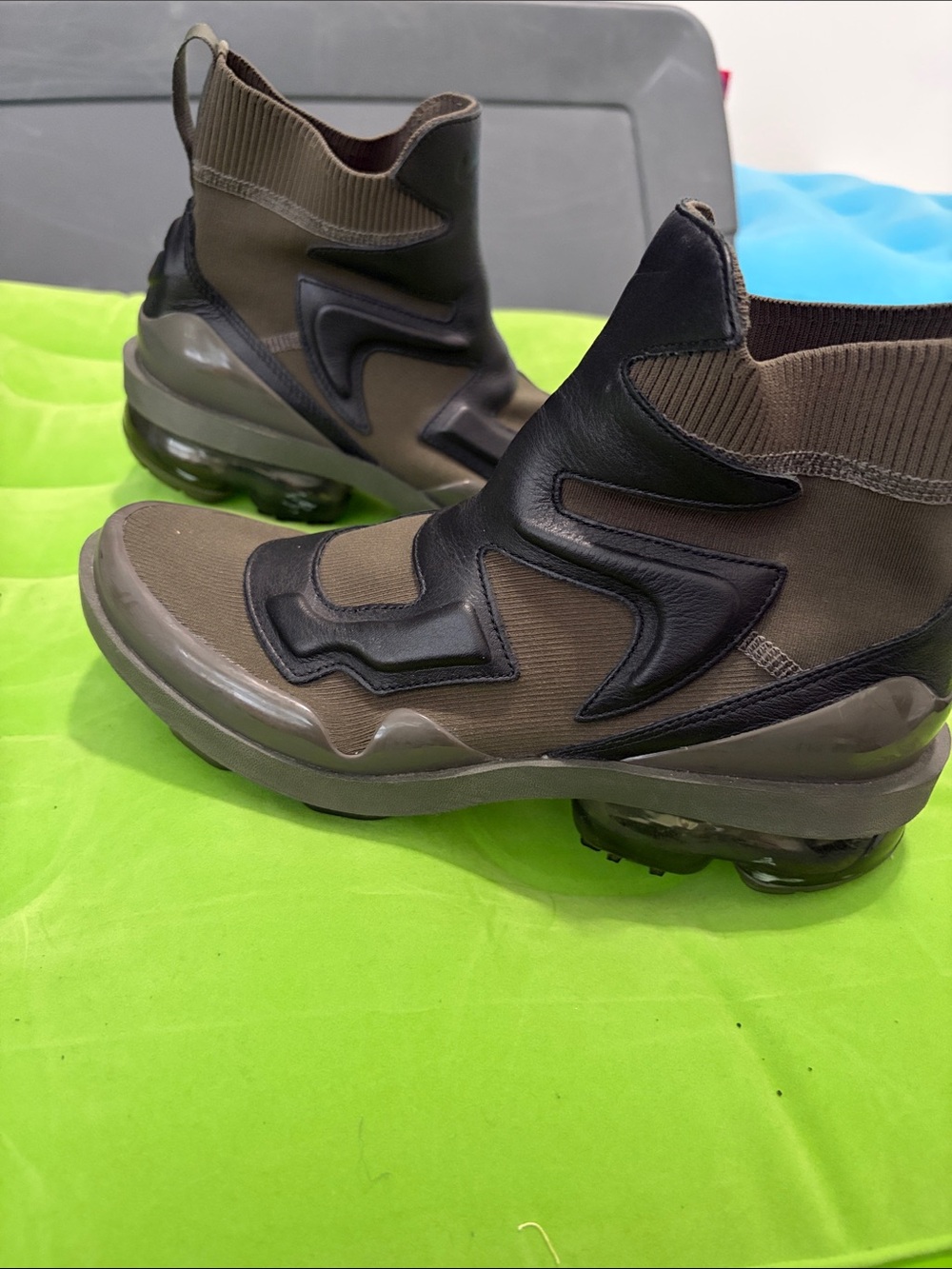 AirMax Olive Green High-Top Athletic Sneakers